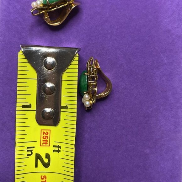 💛 Vintage 14k Yellow Gold 10.43ct Jade & White Pearl Clip On Earrings - Picture 7 of 7